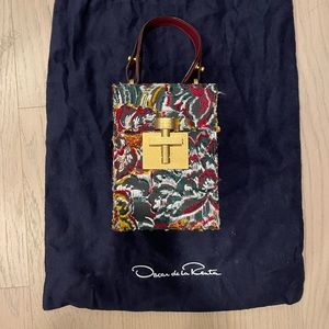 Retail $2390 RARE Oscar De La Renta Embroidered ALIBI Box Bag